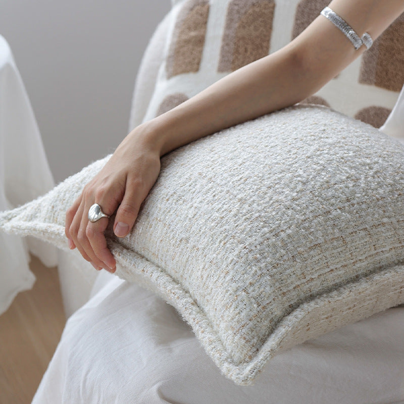 High-quality and elegant cushion