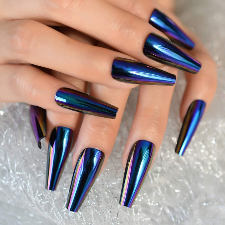 Artificial nail tips with holographic shine Stornfield