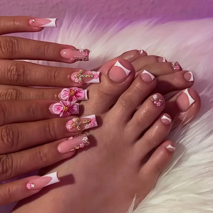 3D Floral Decorative Press-On Nails Set Stornfield