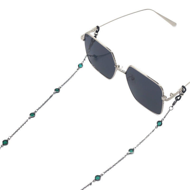 Stylish Square Sunglasses with Decorative Chain Stornfield