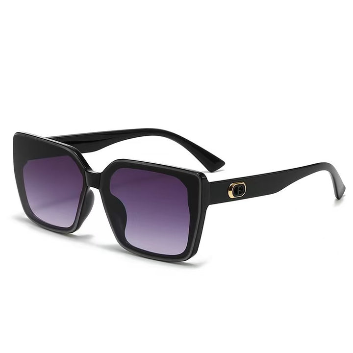 Women's oversized sunglasses with sturdy frame and subtle lenses Stornfield