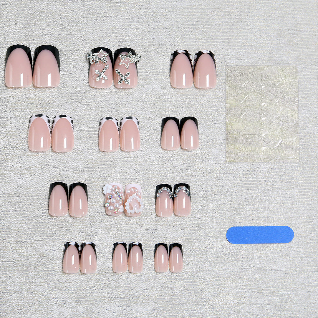 Artificial nail set with detailed 3D beads and glamorous design Stornfield