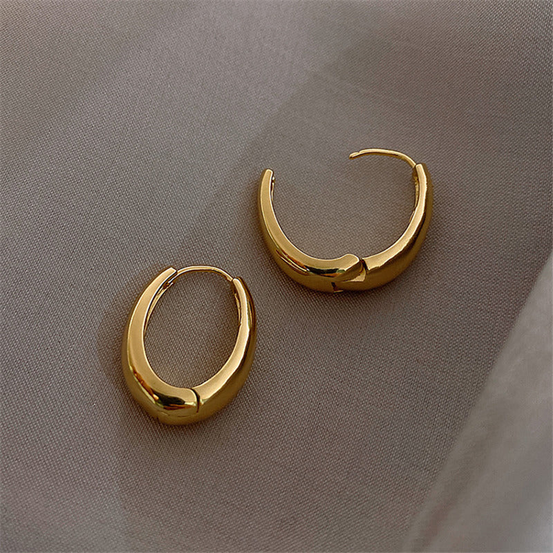Modern Hoop Earrings with Geometric Design Stornfield