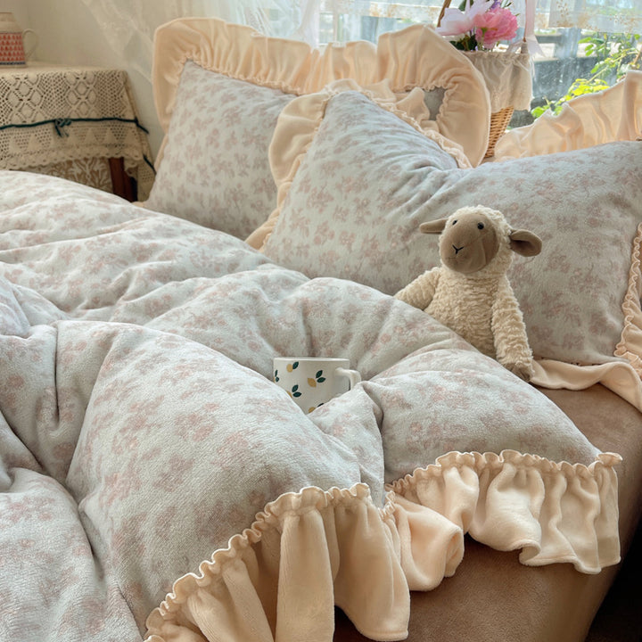 Floral Design Cozy Bedding Set