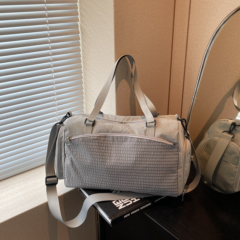 Sporty Leisure Bag with Versatile Compartments Stornfield