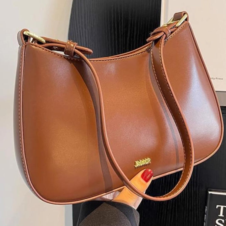 Sleek Minimalist Handbag Stornfield