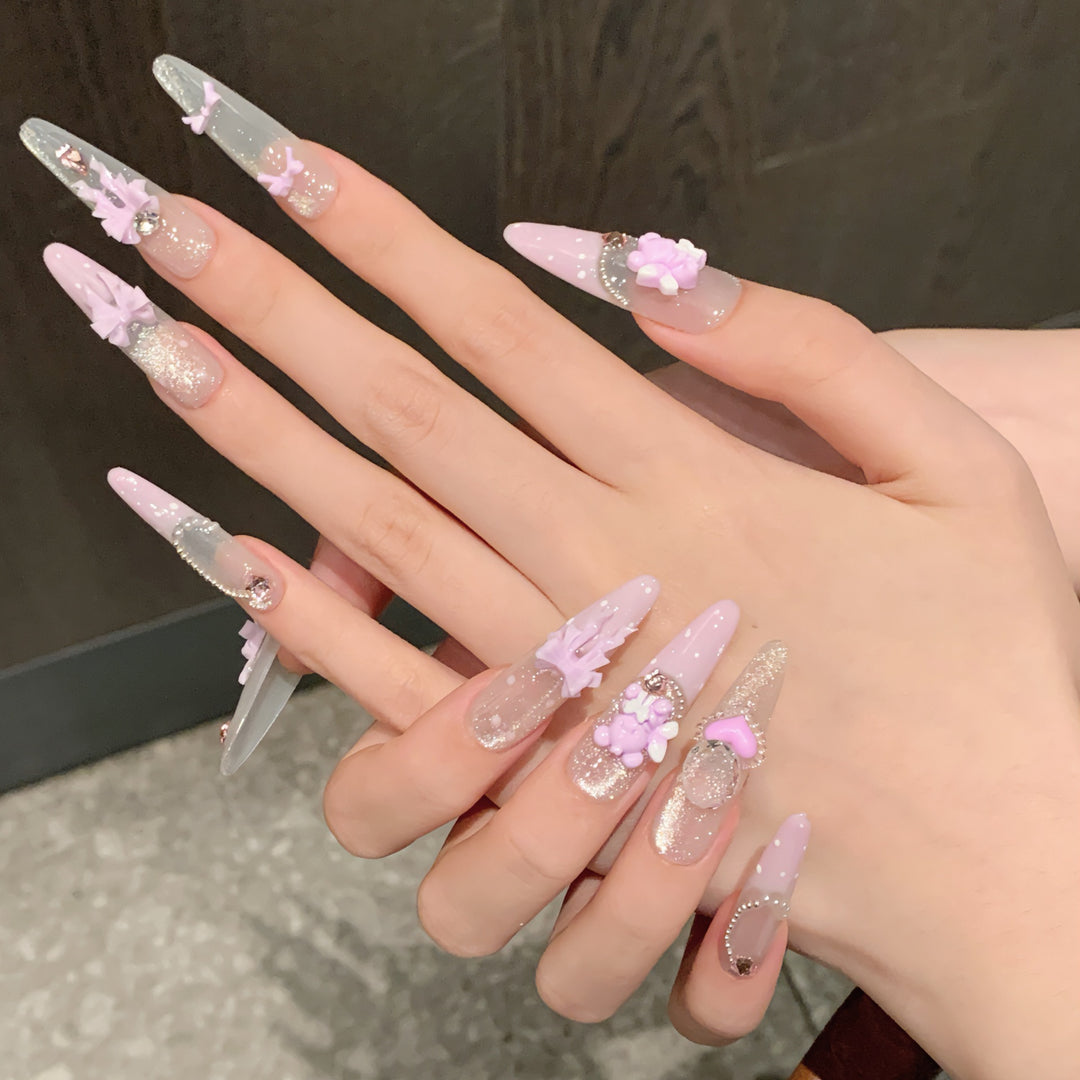 Decorative Press-On Nail Art Set with Whimsical Accents