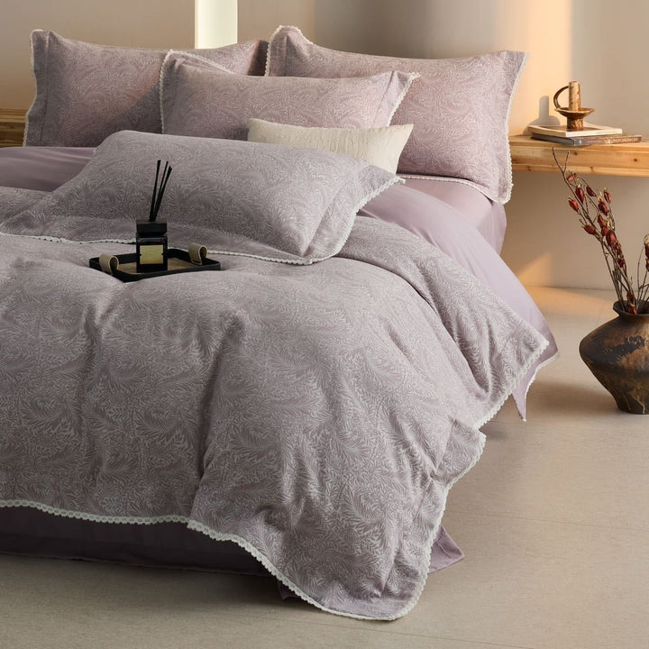 Printed Duvet Cover Set with Scalloped Edge and Botanical Toile Design