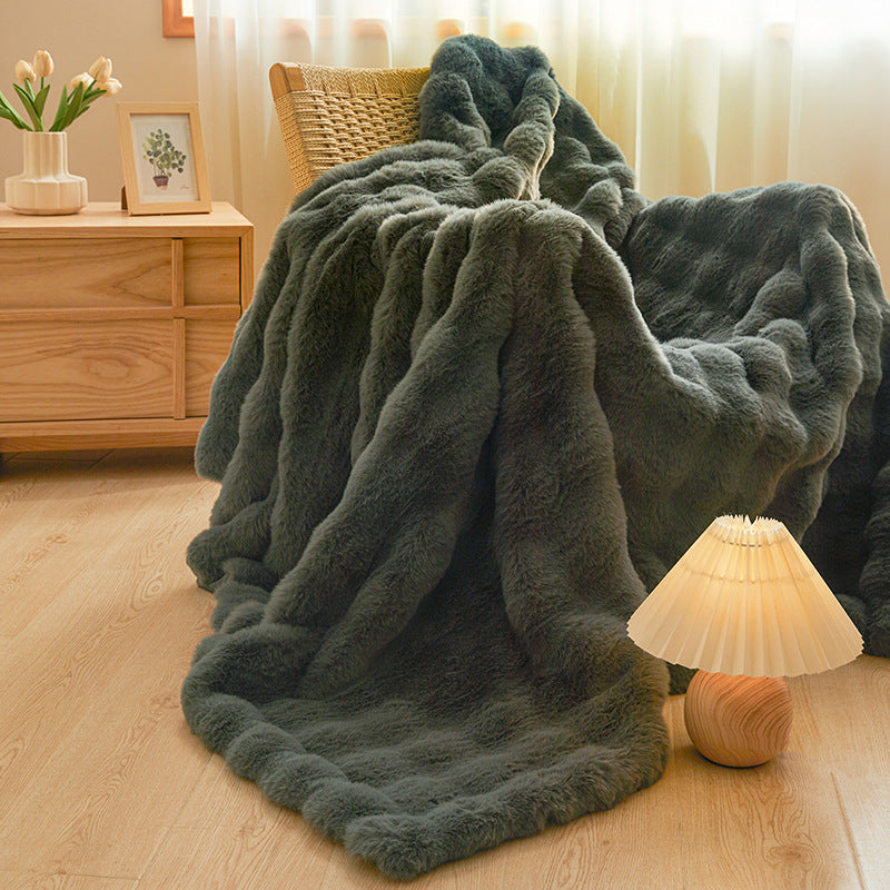 Oversized Luxurious Faux Fur Throw Blanket with Deep Plush Pile for Sofa and Bed