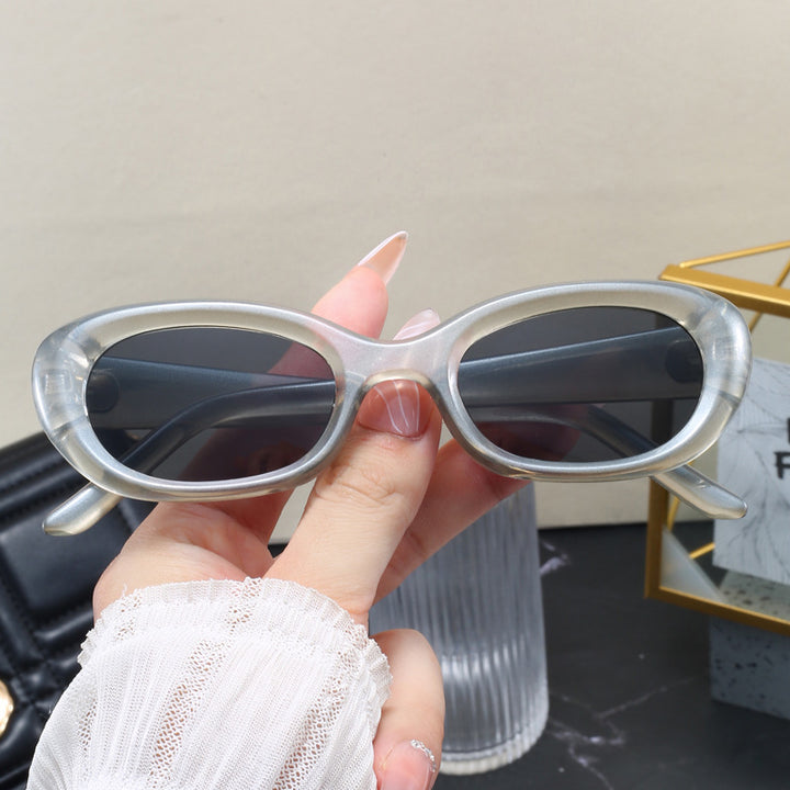 Women's fashionable sunglasses with oval design and UV protection Stornfield