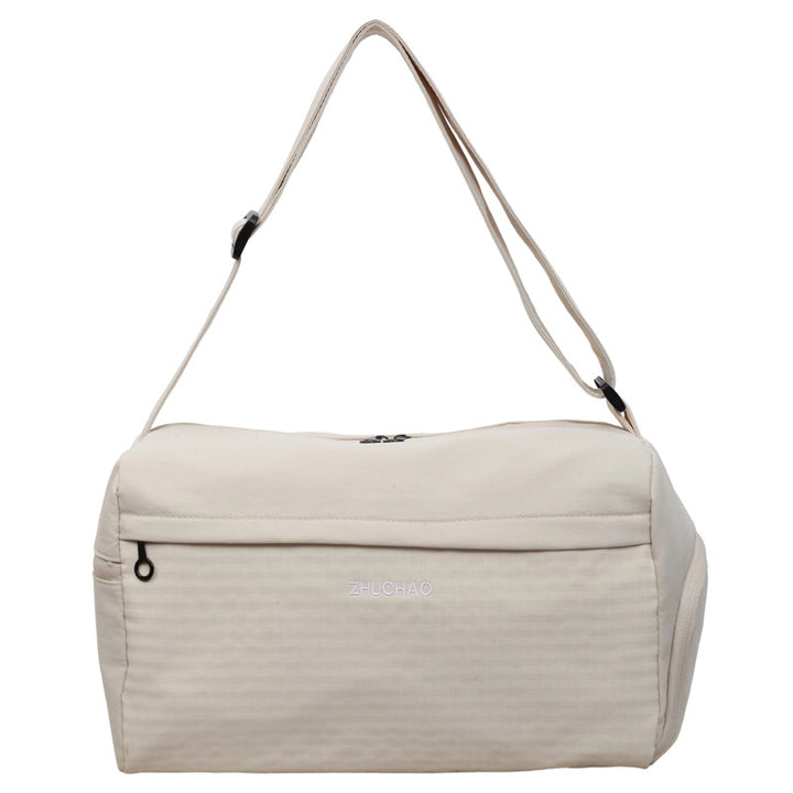 Sporty Travel Bag with Adjustable Shoulder Strap Stornfield