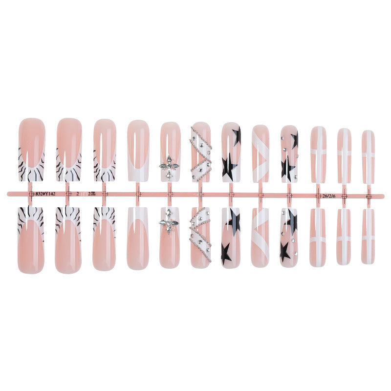 Nail art set with floral and modern designs Stornfield