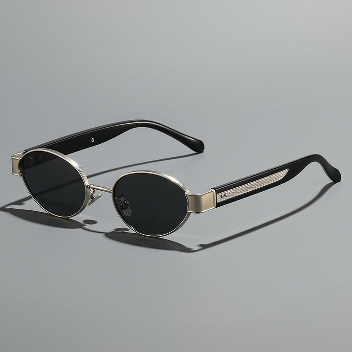 Women's sunglasses in a modern, oval frame with harmonious color play Stornfield