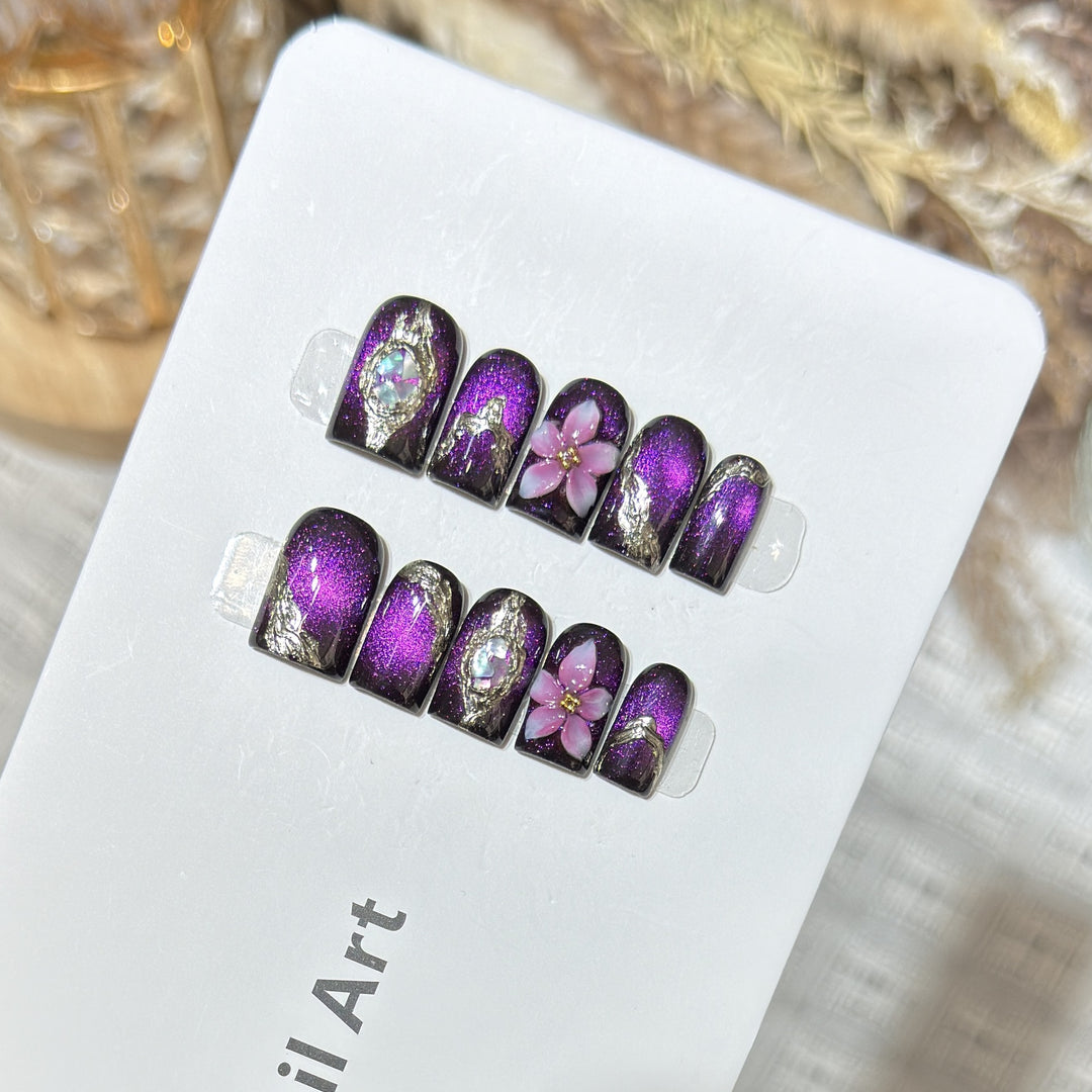Elegant Floral Press-On Nail Set with Glitter Accents Stornfield
