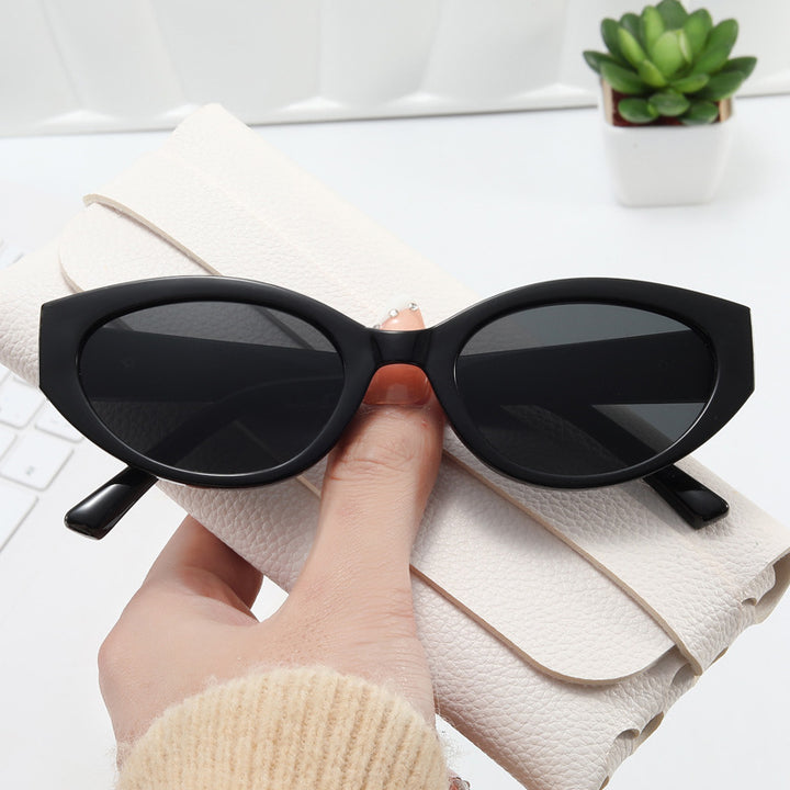 Women's Cat-Eye Sunglasses with Elegant Plastic Frame Stornfield