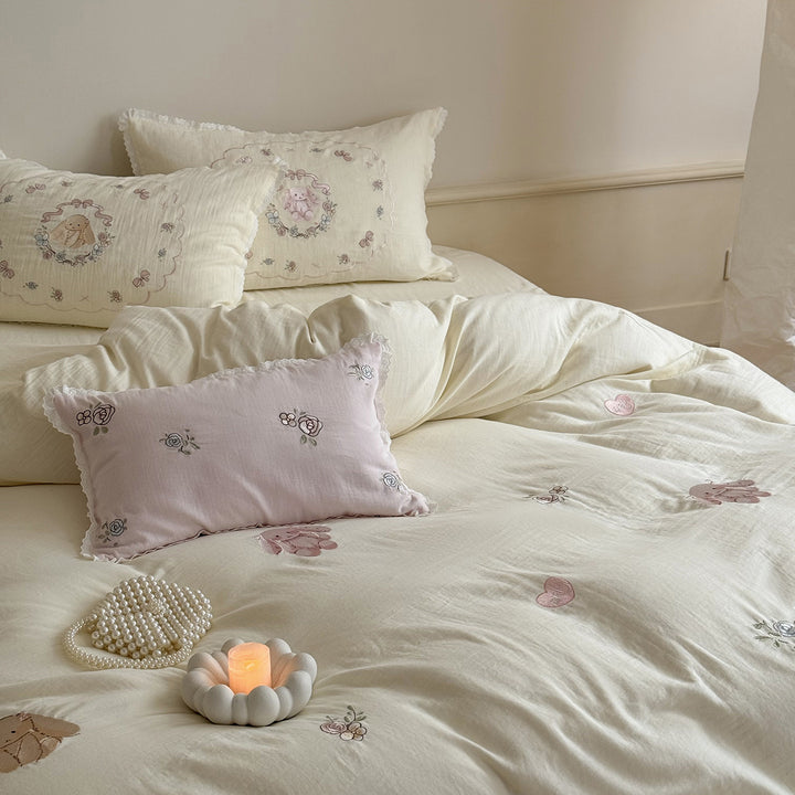 Embroidered cotton bed linen set with vintage roses and frill edges Stornfield