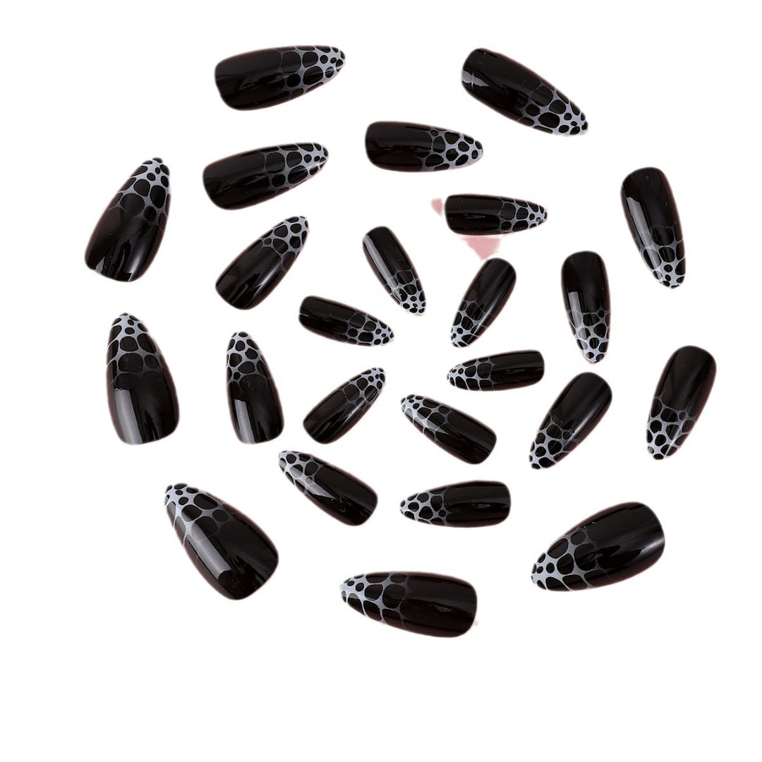 Glamorous nail art