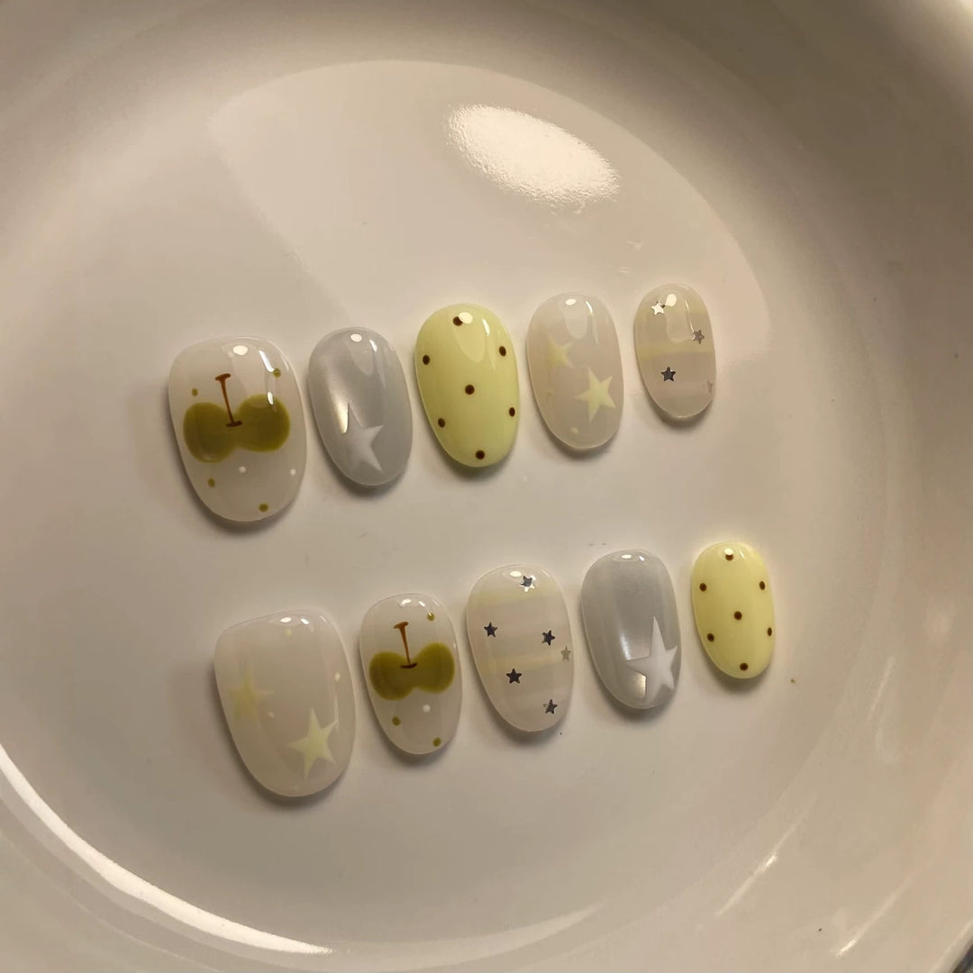 Artistic Decorative Press-On Nail Set