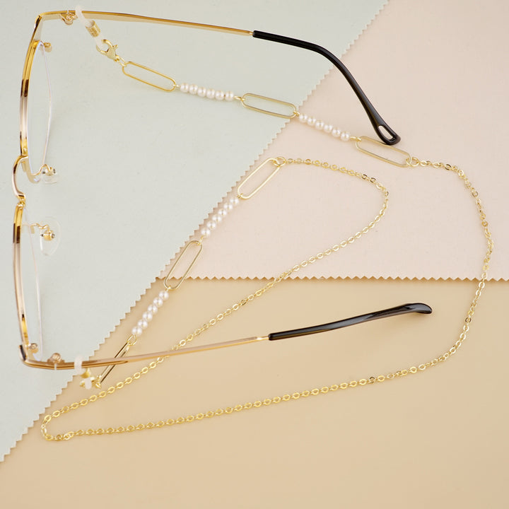 Elegant Pearl and Link Eyewear Chain Stornfield