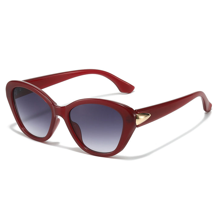 Stylish Cat-Eye Sunglasses with Elegant Gold Detail Stornfield