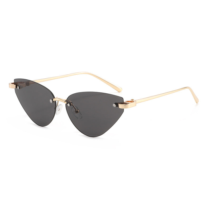 Women elegant Cat-Eye sunglasses with ultra-light metal frame Stornfield