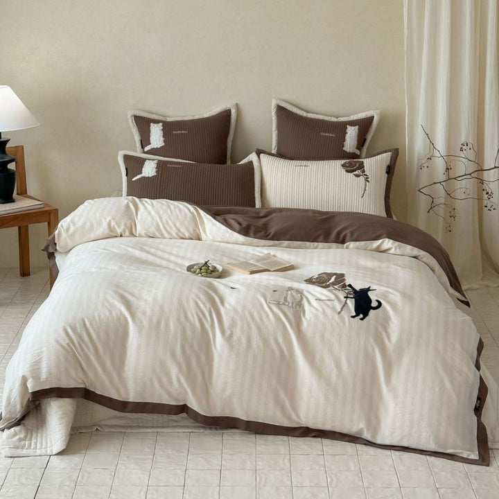 Embroidered Cotton-Linen Duvet Cover Set with Playful Cat and Rose Motif