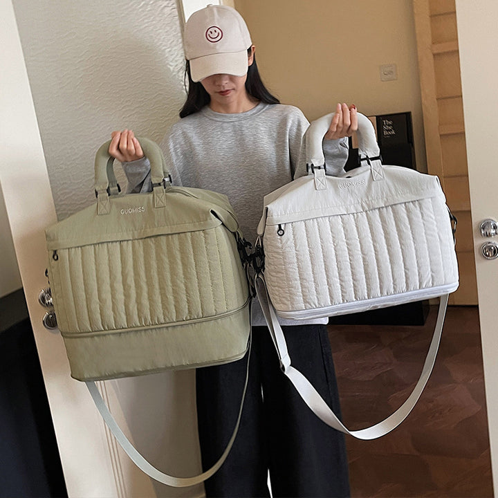 Functional travel bag with padded outer layer Stornfield