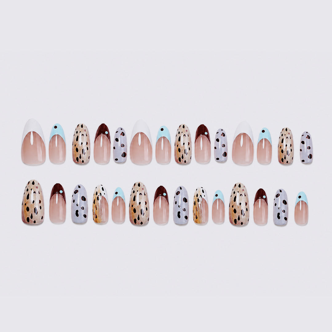 Fashionable animal print artificial nail set Stornfield