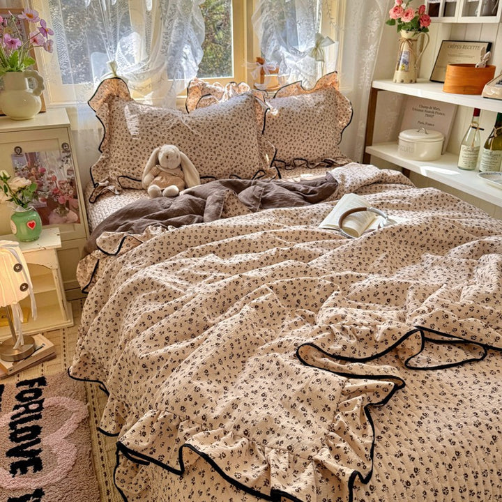 Floral Frill Edged Comforter Set