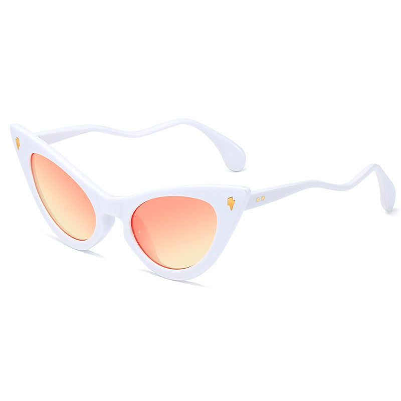 Women's Cat-Eye Sunglasses with Mirrored Lenses and Elegant Detail Stornfield