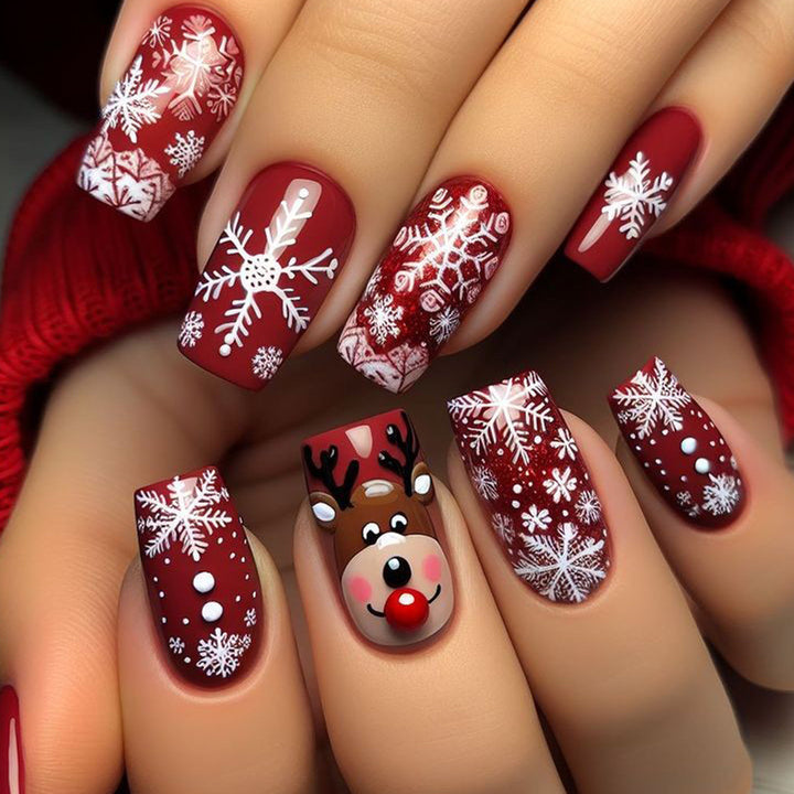 Artificial nails with festive reindeer and snowflake design Stornfield