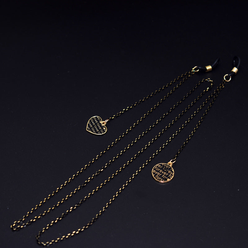 Elegant Heart Pendant Eyewear Chain Stornfield