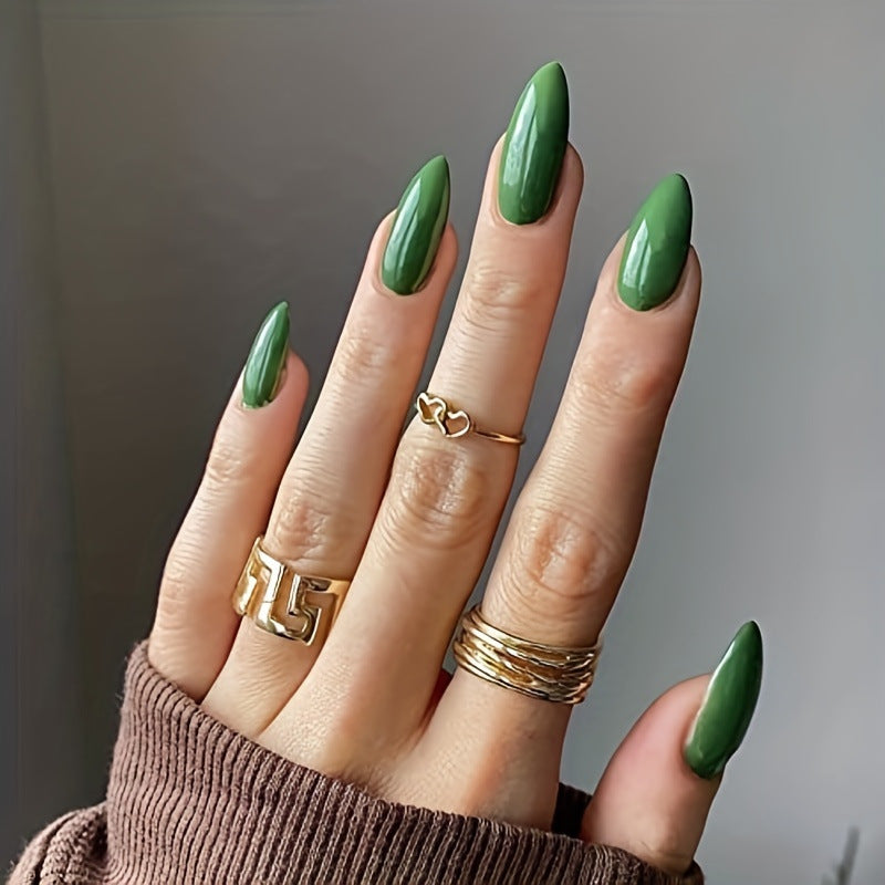 Premium Glossy Almond-Shaped Nail Art Extensions Stornfield