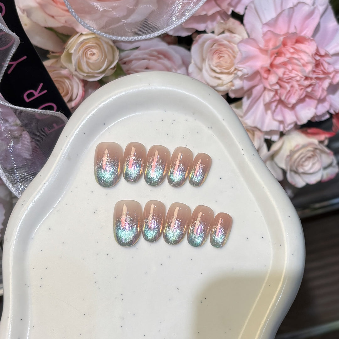 Artificial nail tips with shimmering ombre effect Stornfield