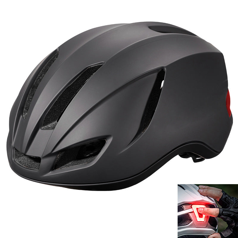 Road bike helmet with integrated safety light Stornfield