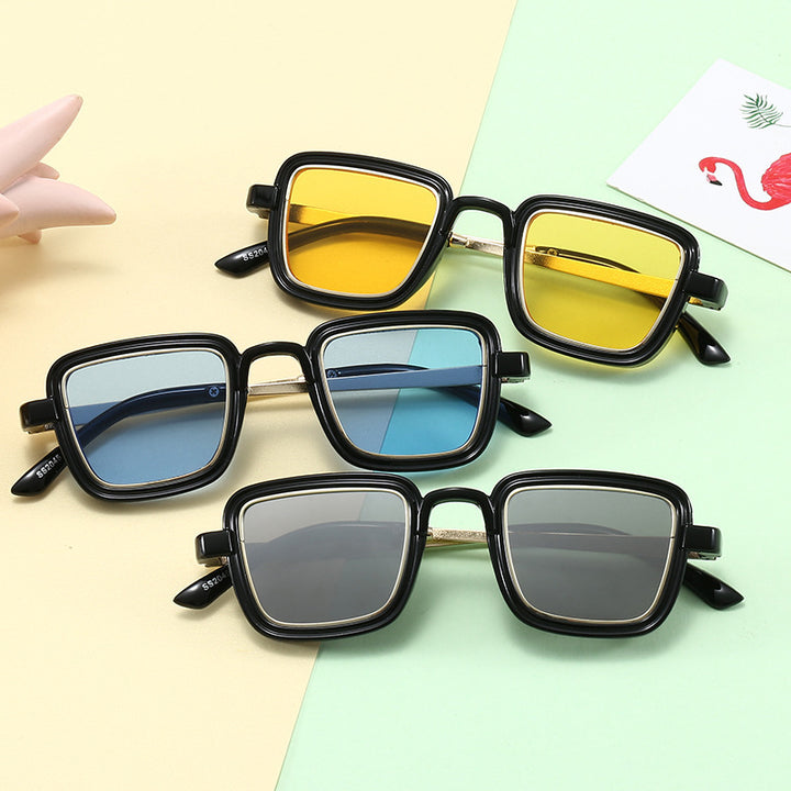 Women's square sunglasses with transparent frame and gold accents Stornfield