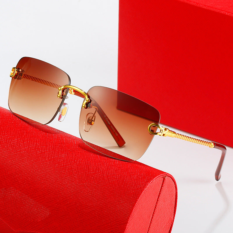 Women's square sunglasses with luxurious, gold-accented frame and protective lenses Stornfield