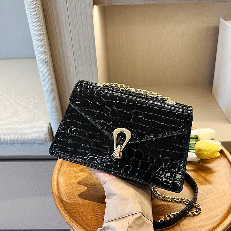Elegant Crocodile-Texture Shoulder Handbag