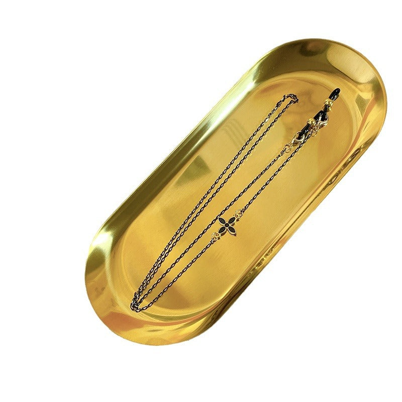 Elegant jewelry chain with filigree pendant Stornfield