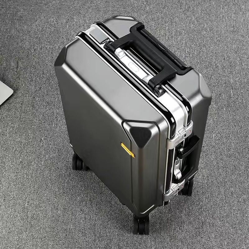 Hard-shell suitcase Stornfield
