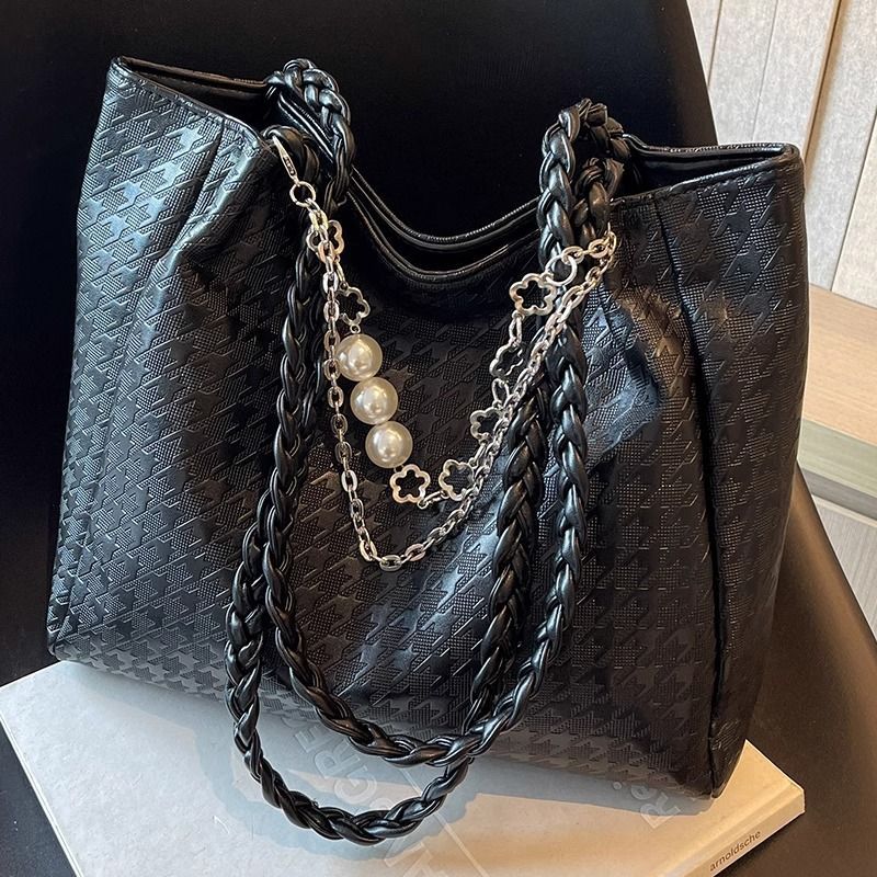 Luxurious Textured Handbag Stornfield