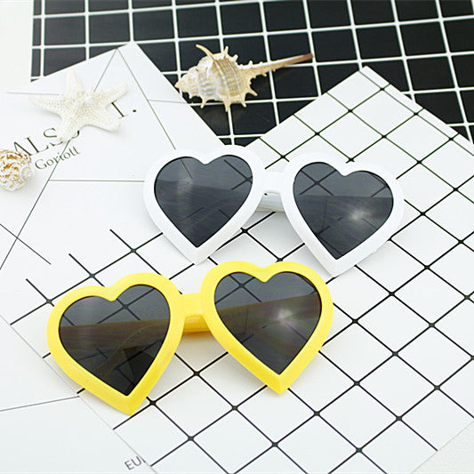 Women's Heart-Shaped Sunglasses in Modern Design Stornfield