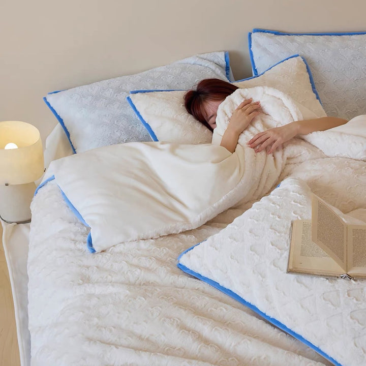 Plush Heart-Texture Reversible Duvet Cover & Piped Edge Pillow Shams