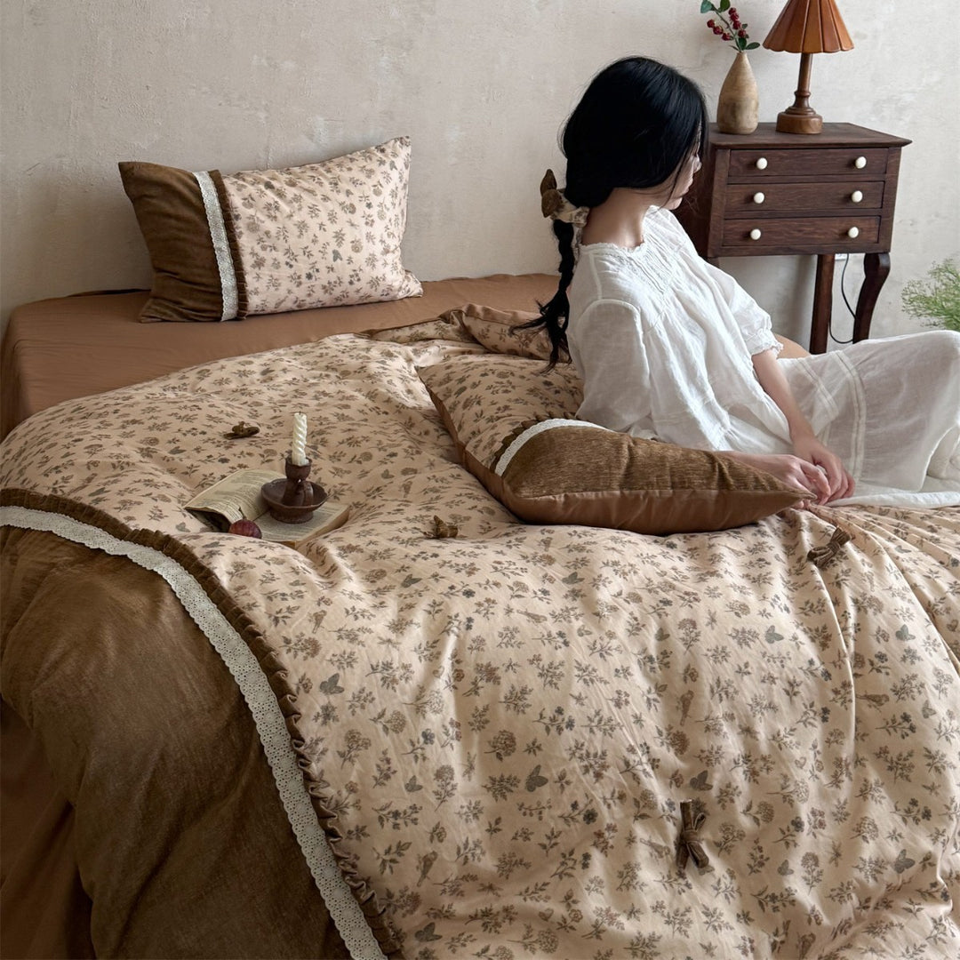 Vintage-Inspired Botanical Cotton-Linen Quilted Duvet Cover Set with Crochet Lace Edge & Velvet Accent Shams