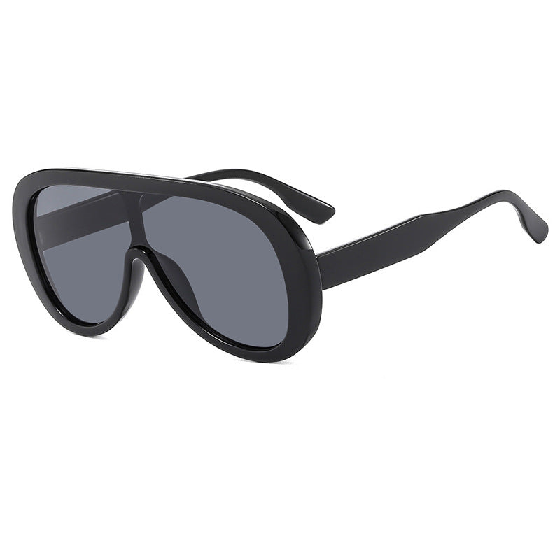 Women’s futuristic sports sunglasses with wide lens and UV protection Stornfield