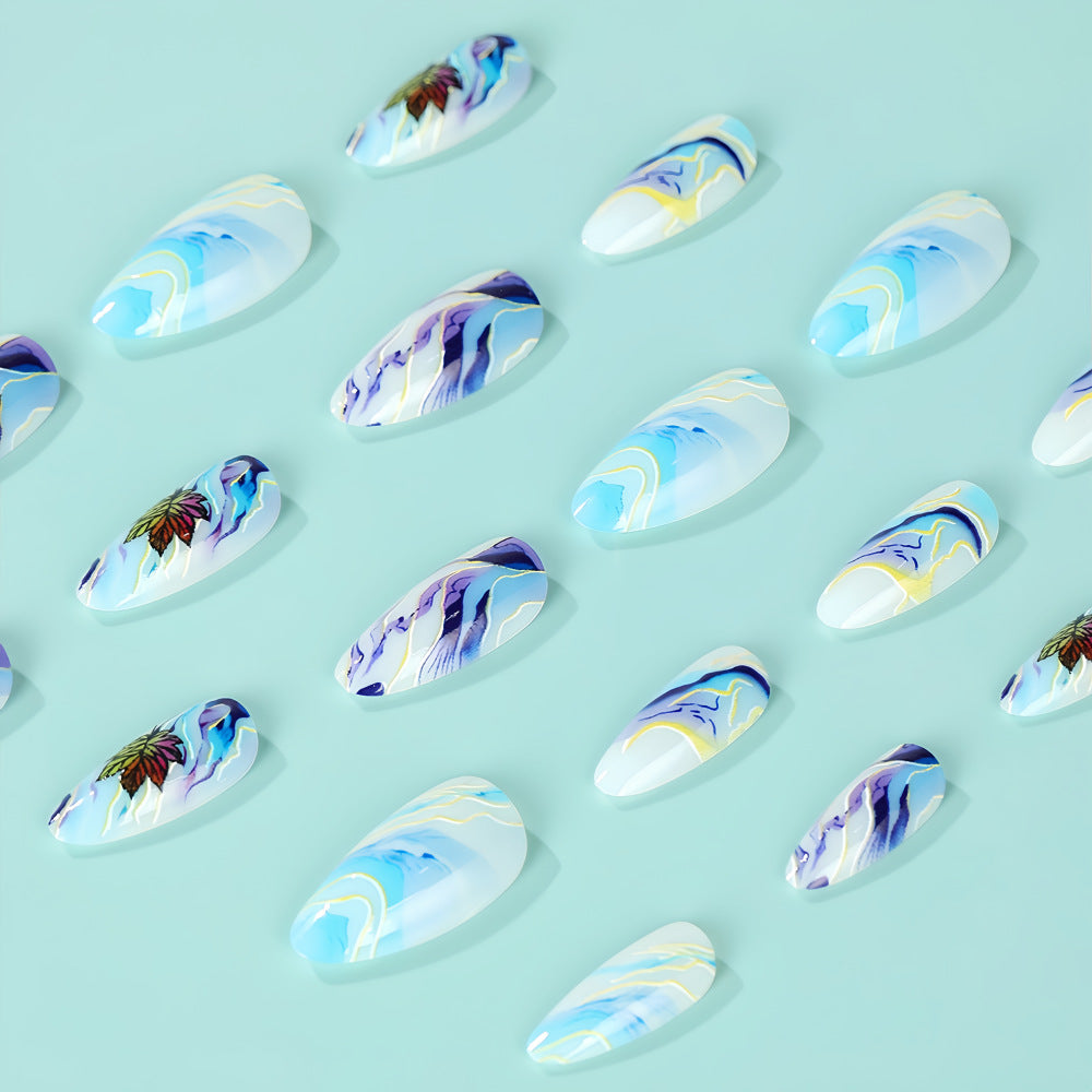 Artificial nails in elegant floral design Stornfield