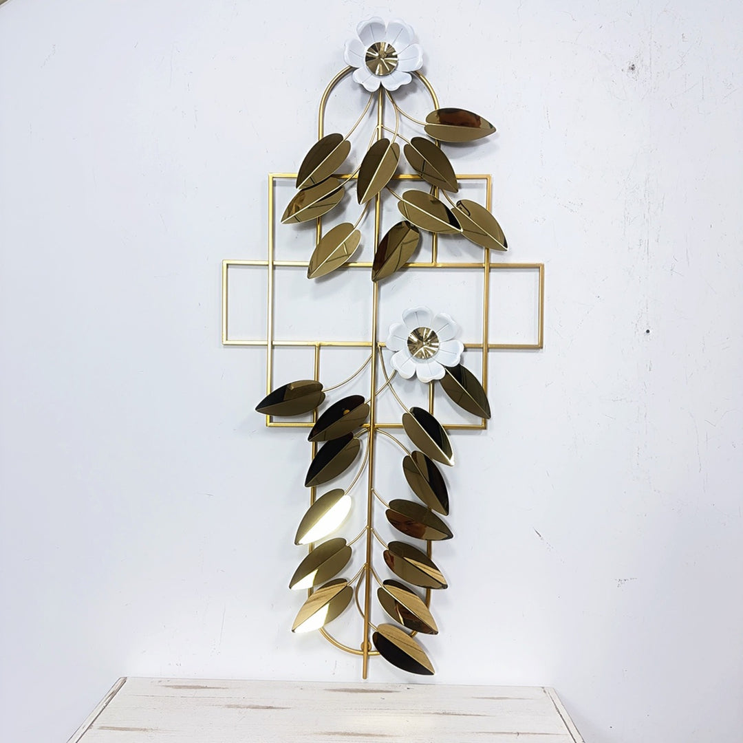 Elegant Botanical Wall Art Sculpture Stornfield
