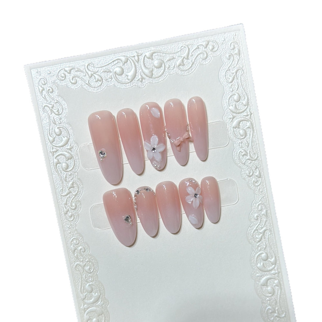 Floral Press-On Nail Art Set Stornfield