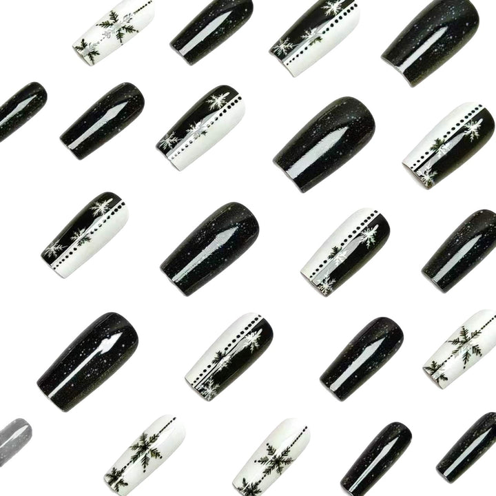 Elegant Winter Snowflake Nail Art Stornfield