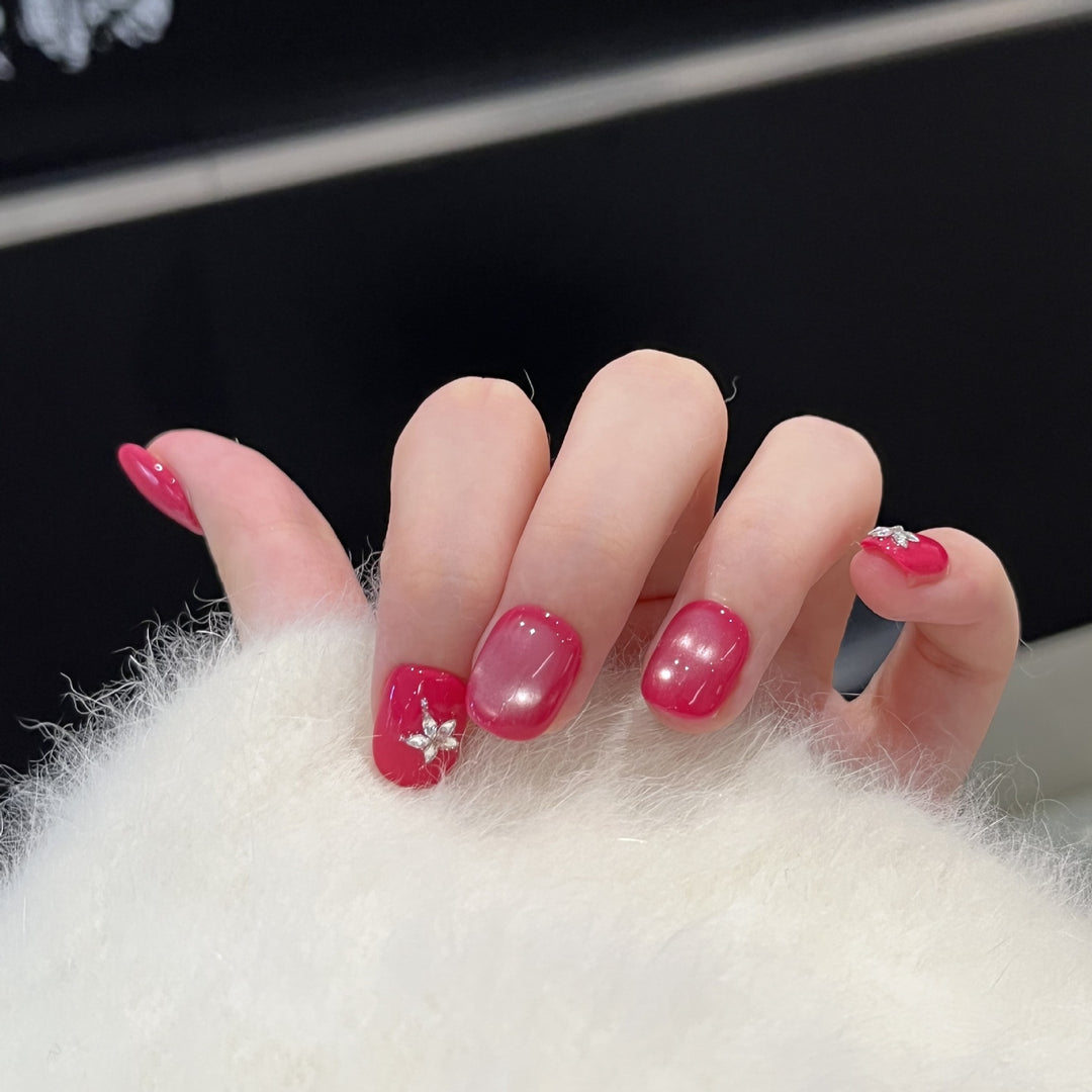 Glamorous Star-Accent Nail Tips Stornfield